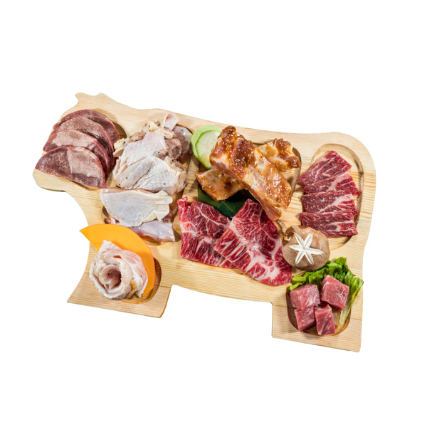 【生牛肉盛り合わせ】のカットアウト飲食店用デジタル写真。ファイルサイズ約 64.6MB、5787 * 5787 ピクセルの切り抜き済みのPSDファイルです。【一部の素材にはシャドウレイヤーが含まれており、Photoshopなどの写真編集ソフトでレイヤーの表示・非表示を自由に切り替えられます】