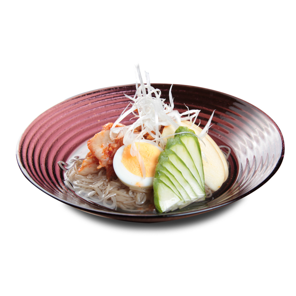 【キムチとキュウリの韓国冷麺】の背景透過処理したメニューデザイン専門影像データ。ファイルサイズ約 56.0MB、1500 * 1500 ピクセルの切り抜き済みのPSDファイルです。【一部の素材にはシャドウレイヤーが含まれており、Photoshopなどの写真編集ソフトでレイヤーの表示・非表示を自由に切り替えられます】