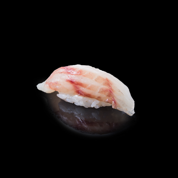 【鯛のお寿司】の背景透明食べ物ストックフォト。ファイルサイズ約 39.7MB、5315 * 5315 ピクセルの切り抜き済みのPSDファイルです。【一部の素材にはシャドウレイヤーが含まれており、Photoshopなどの写真編集ソフトでレイヤーの表示・非表示を自由に切り替えられます】