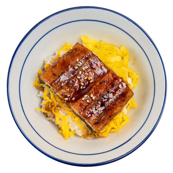 【うなぎ玉子丼】の背景白抜きデザイン向きグラフィック素材。ファイルサイズ約 64.1MB、4200 * 4200 ピクセルの切り抜き済みのPSDファイルです。【一部の素材にはシャドウレイヤーが含まれており、Photoshopなどの写真編集ソフトでレイヤーの表示・非表示を自由に切り替えられます】