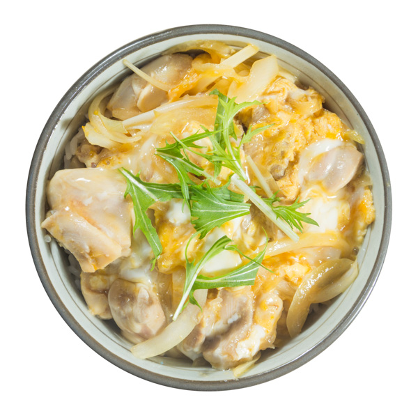 【ねぎ鶏卵丼】の背景切り取り処理済み商用可能グルメ画像。ファイルサイズ約 44.1MB、3583 * 3583 ピクセルの切り抜き済みのPSDファイルです。【一部の素材にはシャドウレイヤーが含まれており、Photoshopなどの写真編集ソフトでレイヤーの表示・非表示を自由に切り替えられます】
